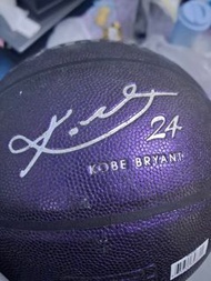 kobe簽名籃球