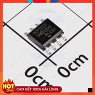 MCP2551-I/SN IC CAN Transceiver 8-SOIC ChipViet Store