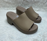 รองเท้าส้นสูง CROCS รองเท้าแตะผู้หญิง BROOKLYN SLIDE HEEL รุ่นใหม่ยอดนิยมสำหรับผู้หญิง BLACK/BONE