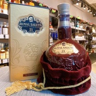 ROYAL SALUTE 21 Years Old The Ruby Flagon