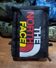 กระเป๋าสะพายหลังกระเป๋า The NORTH Face Bag กระเป๋ากันน้ำได้