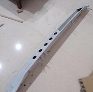 Tulang Kedok ori Mitsubishi L300, Crossmember panel depan, dada