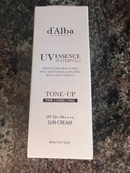 dAlba pink correcting sunscreen 防曬