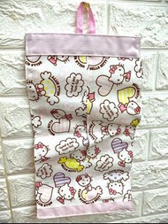 🉑️掛式Hello Kitty 紙巾套日本