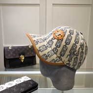 Chanel444 All-Match Black White Classic CC Headband