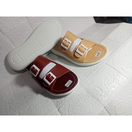 Women's flip-flop and flip-flop sandals