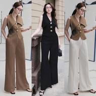 Vets suit set with queen leaf collar and buttoned design, combined with straight-leg pants to flatte