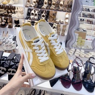 Fullboxx curved striped tt shoes