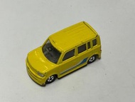Takara Tomy Tomica No 5 Toyota bB