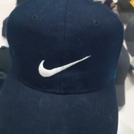 topi nike vintage second