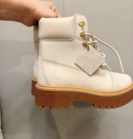 Timberland 白色厚底防水靴