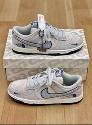 THE NORTH FACE x Nike Dunk SB 板鞋 灰藍色