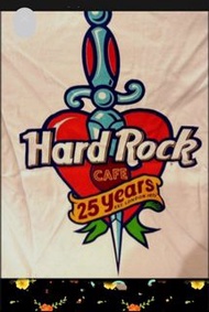 ## 1996 Hard Rock Cafe 25週年 紀念版 圓領T恤 total 100% brand new Hard Rock Cafe commemorative round neck t-shirt 全新 未著過 珍藏版  約L76  x W60cm  圖片1是背面的圖案 已經絕版 市場罕有