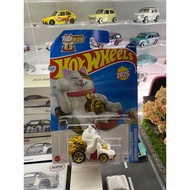 HotWheels Feline Lucky
