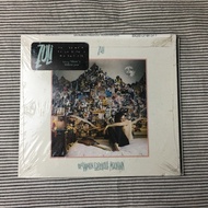 M版 (brand new  )   Zuli – On Human Freakout Mountain