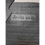 Rubber carpet for black floor mats for BYD M6 cars, full set