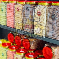 KUIH KAPIT PELBAGAI PERISA GULUNG / LIPAT (BALANG BESAR)