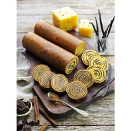 [Heritage] Premium Lapis Roll ORGINAL / Kue Lapis Roulande / 1 x Large Roll 30 cm / Lapis Gulung / Swiss Roll / Halal