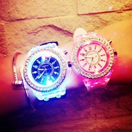 Hot Selling Women Ladies Fashion Diamond Wrist Watches Sports Luminous Led Silicone Strap Quartz Men