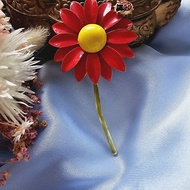 WEISS可愛小飄蟲瑪格莉特紅琺瑯花胸針/別針/美國西洋古董飾品