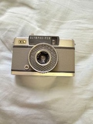 Olympus Pen-EE Film Camera