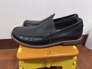 Clarks 男裝皮鞋