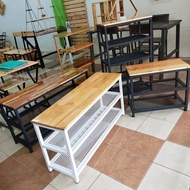 แบบสำเร็จ ชั้นวางรองเท้า 3 ชั้น ชั้นเก็บรองเท้า พร้อมที่นั่งไม้ โครงสร้างเหล็กแข็งแรง ทนทาน ที่วางรอ