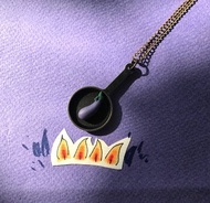 用舊舊的鐵鍋料理茄子吧/項鍊 紫色 烹飪技術 美味 陶塑 療癒蔬菜