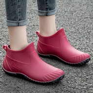48H AFTER รองเท้าบูทกันฝนแฟชั่นใหม่ รองเท้าบูทข้อยาวกันฝน รองเท้ากันน้ำสไตล์เกาหลีน่ารัก รองเท้าลุยน้ำ รองเท้าบูทกันฝนสไตล์เรียบง่าย กั