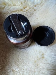 Thermos 膳魔師不鏽鋼燜燒瓶罐，470ml，無凹有脫漆內部乾淨