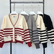 Atipashop - EVELINA CARDIGAN เสื้อคลุม คาร์กิแกน ไหมพรม ปักโลโก้