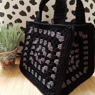 Tas rajut granny hitam