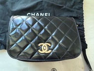 幾乎全新Chanel 黑色菱格紋特色鏈條馬鞍包