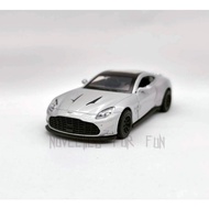 1: 41 Aston Martin Vanquish V12 Model Car 007 British Supercar DBS DB12 Vantage