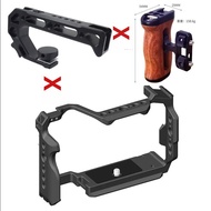 ** Micro Single Camera Rabbit Cage Suitable for Sony A7CII A7CR A7C2 Metal Rabbit Cage Expansion Fra