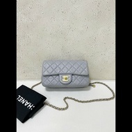Chanel 21B classic flap mini 灰色金球鏈條包