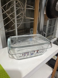 Le Creuset Hello Kitty 玻璃烤盤