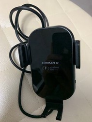 Momax 車用充電器及電話座
