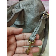 Fossil preloved bag (leather bag)