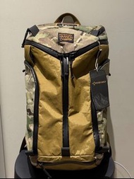 Mystery Ranch x Carryology Unicorn 2.0