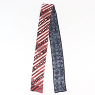 香奈兒 (CHANEL) 100% 真絲雙面絲巾，飾有 Coco Mark 標誌，顏色，意大利製造，女士款，品相極佳。