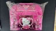 Hello Kitty手提收納箱/有鎖收納桌上小櫃(各$198/$880)