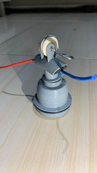 Fitting Gantung Lampu Jalan Fitting Besi Keramik Outdoor Fitting Keramik WD E-27 Fitting Gantung Mer
