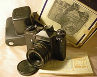 BelOMO ZENIT-ET 35 mm 單眼相機搭配 M42 MC HELIOS-44-3 58 mm