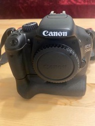 Canon EOS 550D 數碼相機+Battery Grip BG-E8 手柄