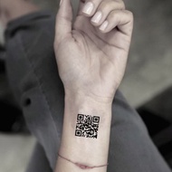 OhMyTat 二維碼 QR Code 刺青圖案紋身貼紙 (2 張)