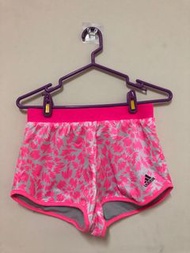 [全新正版］Adidas短褲/Adidas女生短褲/Adidas運動短褲/女生運動短褲/女生短褲/休閒短褲/Adidas#25女王節