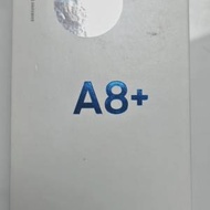 三星A8+