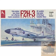HOBBY CRAFT 1/72 F2H-3 Banshee Canadian Navy Fighter Aircraft Model Assembled World War