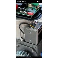 Circuit board from YH sliding gate motor journey